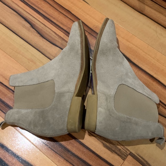 Roots sued, wedged ankle booties - Picture 3 of 8